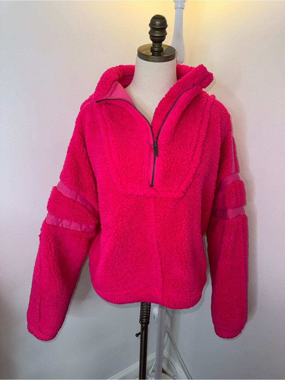 Free People FP Movement Women’s XS Nantucket Fleece Pullover in Hot Neon Pink